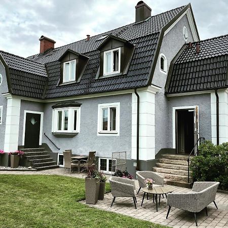 Hotell Apladalen I Vaernamo エクステリア 写真